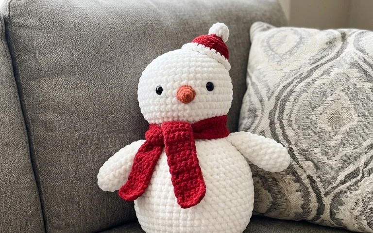 Easy Amigurumi Snowman: Free Crochet Pattern & Tutorial